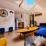Lisbon Soul Surf Camp بيت شباب