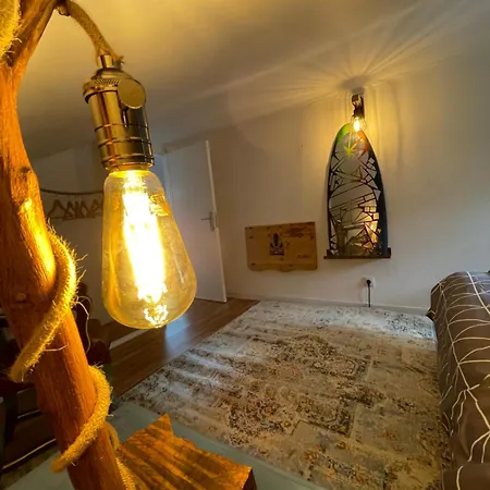 Lisbon Soul Surf Camp Хостел *