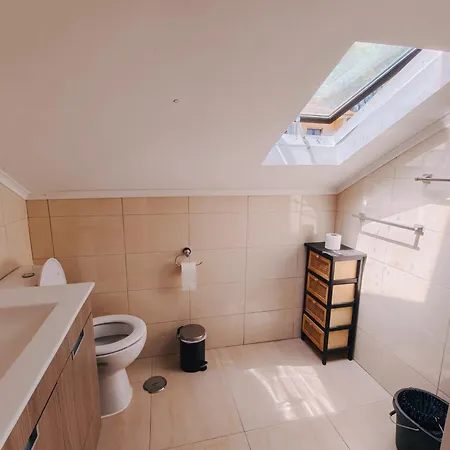 Lisbon Soul Surf Camp Hostel *