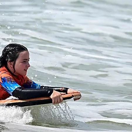 Lisbon Soul Surf Camp * 카스카이스