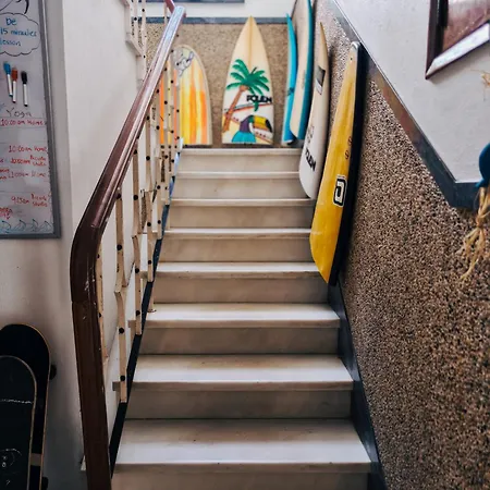 Vandrarhem Lisbon Soul Surf Camp *